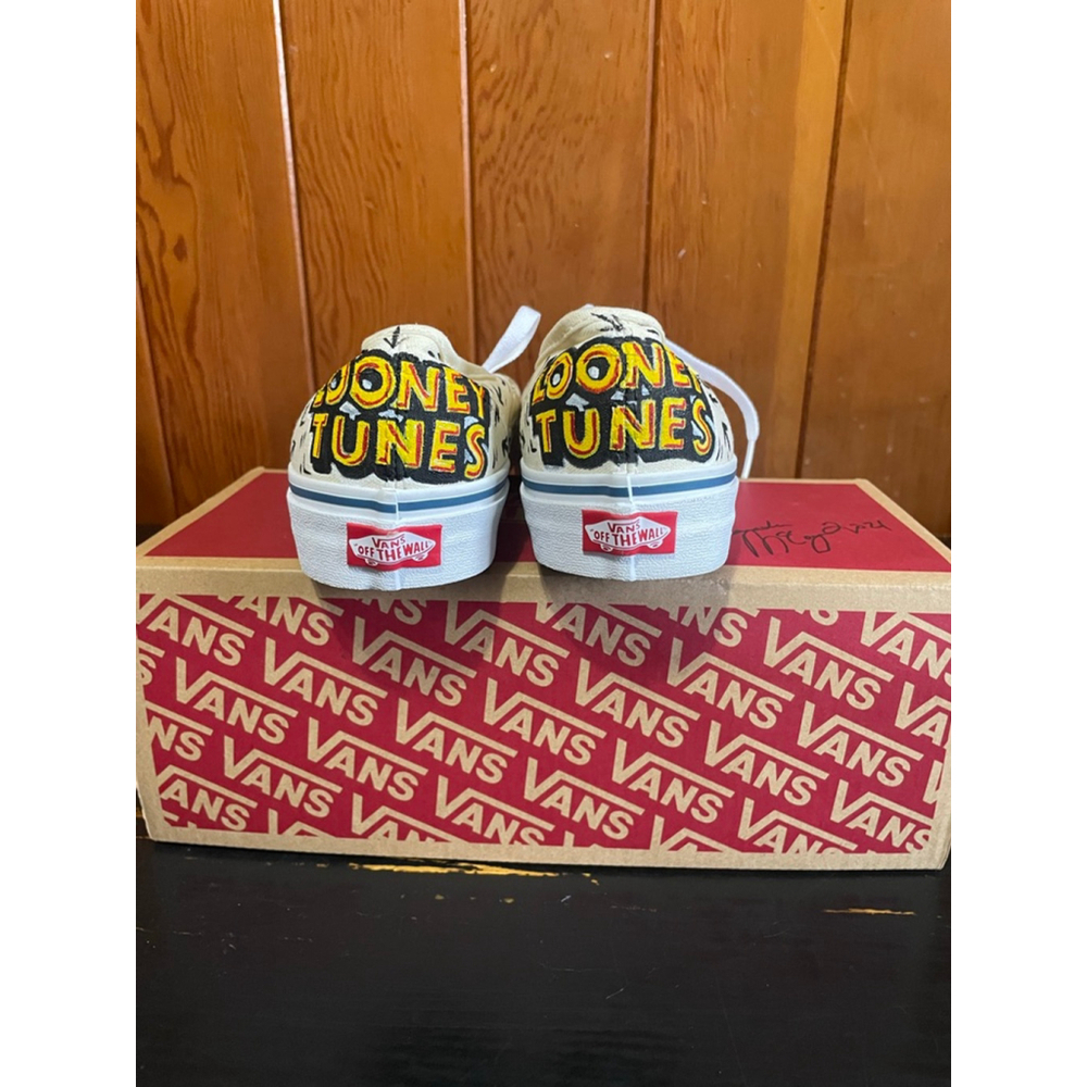 Men's Vans Looney Tunes Sneakers Size 8 Beige Blue - Picture 3 of 9